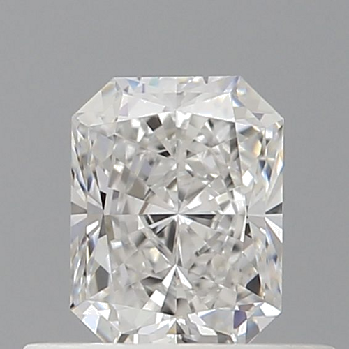 0.5 carat E-VVS2 Natūralus Radiant Deimantas (1)