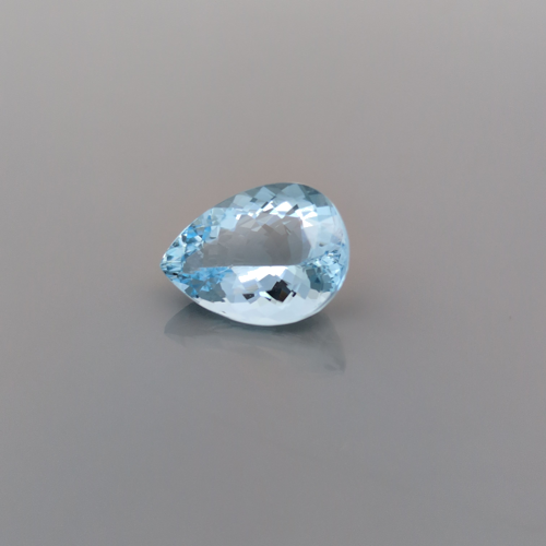 4.27 carat BLUE Pear Aquamarine (1)