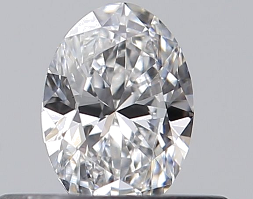 0.3 carat E-VS1 Natūralus Oval Deimantas (1)