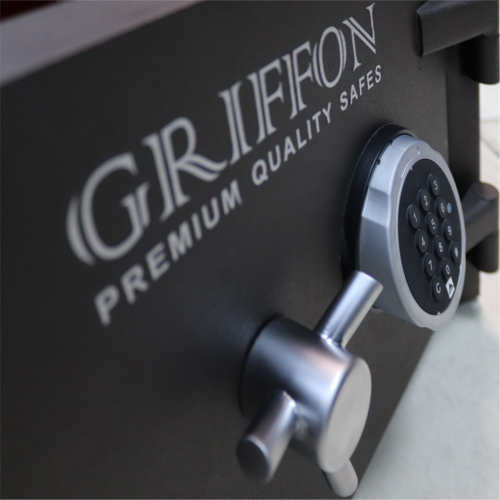 Burglar-proof and fireproof safe Class I with e-lock CLE III.37.E (160 kg) (4)