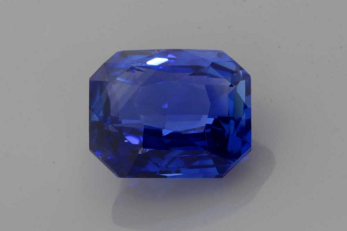 5.97 carat BLUE Safyras (1)