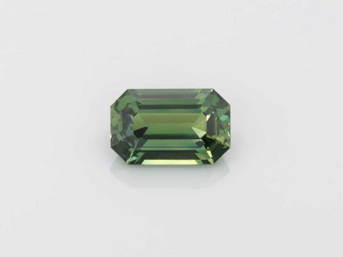 2.56 carat GREEN Emerald Safyras (1)