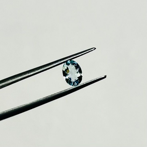 0.5 carat BLUE Oval Aquamarine (1)