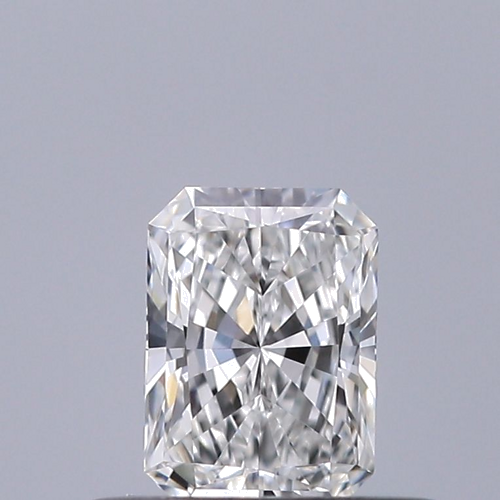 0.32 carat E-VVS1 Natūralus Radiant Deimantas (1)