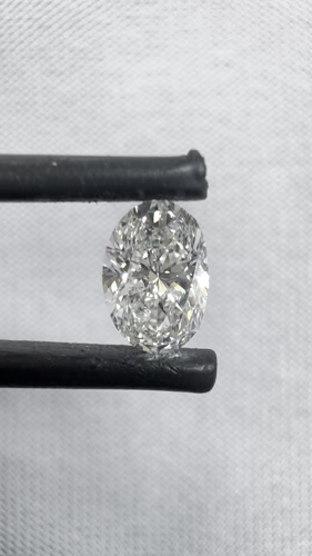 0.68 carat H-SI2 Natūralus Oval Deimantas (1)