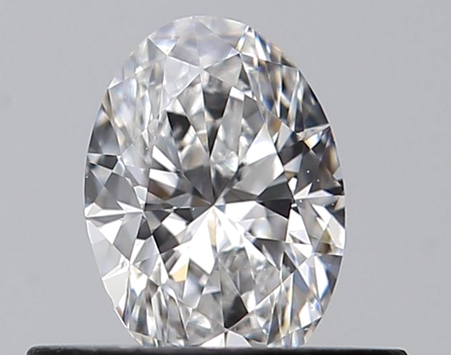 0.4 carat E-VVS2 Natūralus Oval Deimantas (1)