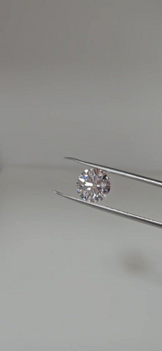 2.7 carat D-SI2 Excellent cut Natūralus Round Deimantas (1)