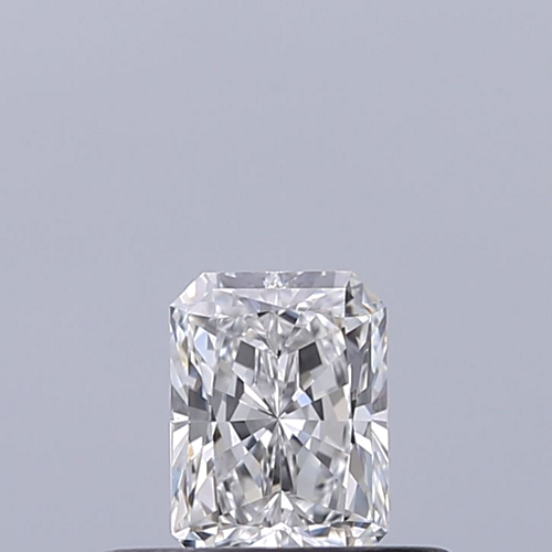 0.3 carat E-VVS1 Natūralus Radiant Deimantas (1)