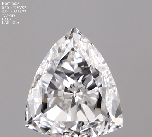 0.3 carat E-VVS2 Natūralus Triangular Deimantas (1)
