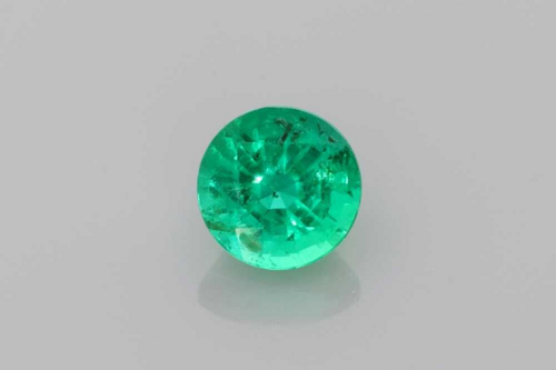 0.62 carat GREEN Round Smaragdas (1)
