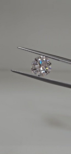 2.74 carat I-SI1 Excellent cut Natūralus Round Deimantas (1)