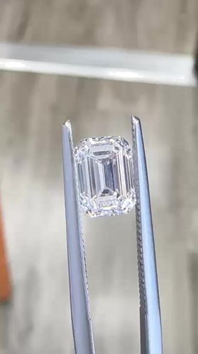 1.8 carat D-VS1 Natūralus Emerald Deimantas (1)