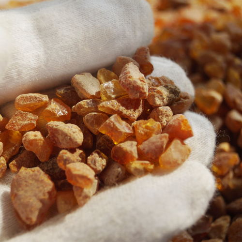 Необработен кехлибар 0,01 гр. - 0,03 гр. (3)