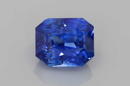 5.01 carat BLUE Emerald Safyras (1)