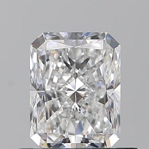 0.71 carat E-VVS1 Natūralus Radiant Deimantas (1)