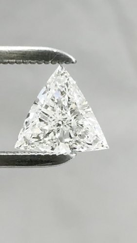 0.61 carat G-SI1 Natūralus Triangular Deimantas (1)