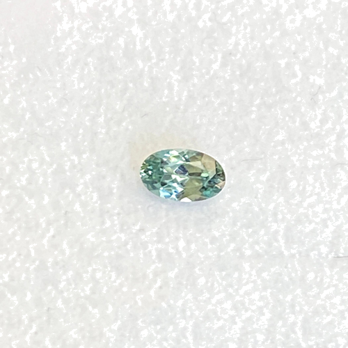 0.31 carat GREEN Oval Safyras (1)