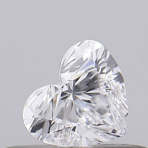 0.26 carat D-SI1 Natūralus Heart Deimantas (1)