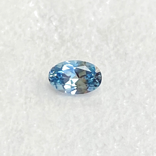0.26 carat BLUE Oval Safyras (1)