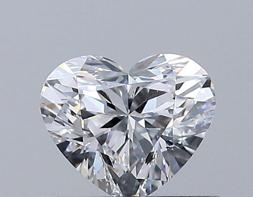 0.43 carat E-VS2 Natūralus Heart Deimantas (1)