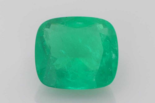 5.77 carat GREEN Cushion Smaragdas (1)