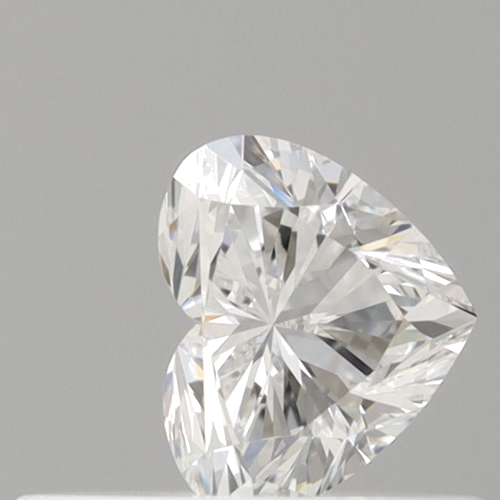 0.33 carat D-VVS1 Natūralus Heart Deimantas (1)