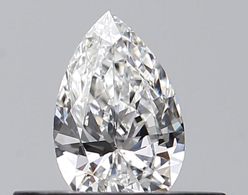 0.27 carat E-VVS2 Natūralus Pear Deimantas (1)