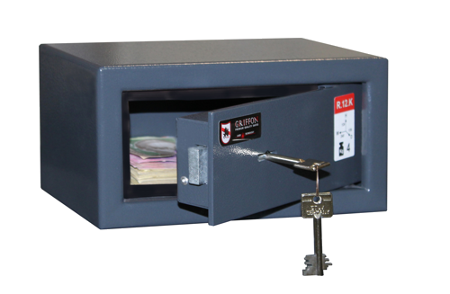 Car Safe Griffon R.12.K (5)