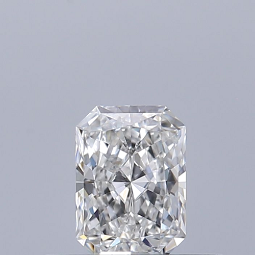 0.32 carat E-IF Natūralus Radiant Deimantas (1)