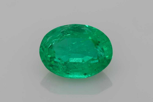 5.25 carat GREEN Smaragdas (1)