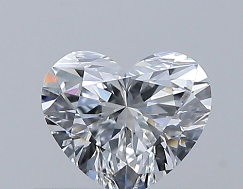 0.35 carat E-VVS2 Natūralus Heart Deimantas (1)
