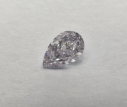 0.31 carat Fancy Light Pinkish Purple-SI1 Natūralus Pear Deimantas (1)