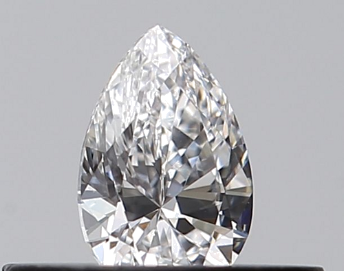 0.23 carat E-VVS2 Natūralus Pear Deimantas (1)