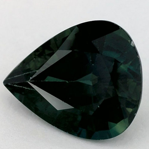4.04 carat GREEN Pear Safyras (1)
