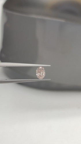 0.5 carat Fancy Orangey Pink-SI1 Natūralus Oval Deimantas (1)