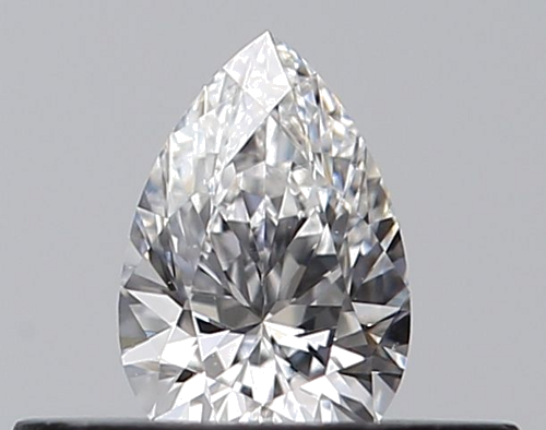 0.23 carat E-VVS2 Natūralus Pear Deimantas (1)