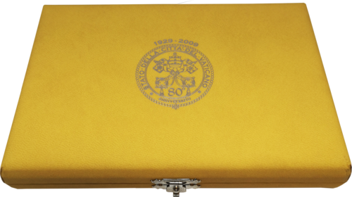 2009 г. Ватикан Бенедикт ХѴІ - комплект евро монети със сребърен медал (2)