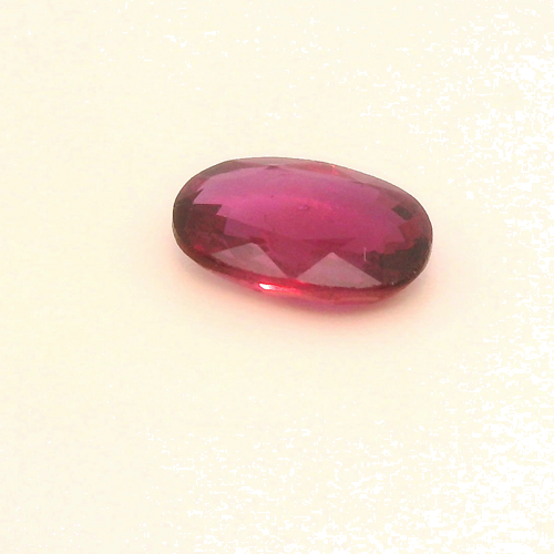 0.5 carat RED Oval Rubinas (1)