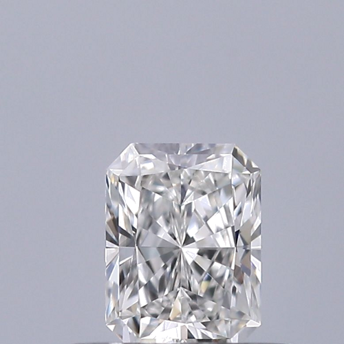 0.31 carat E-VVS2 Natūralus Radiant Deimantas (1)