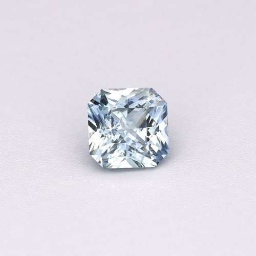 0.7 carat BLUE Emerald Safyras (1)