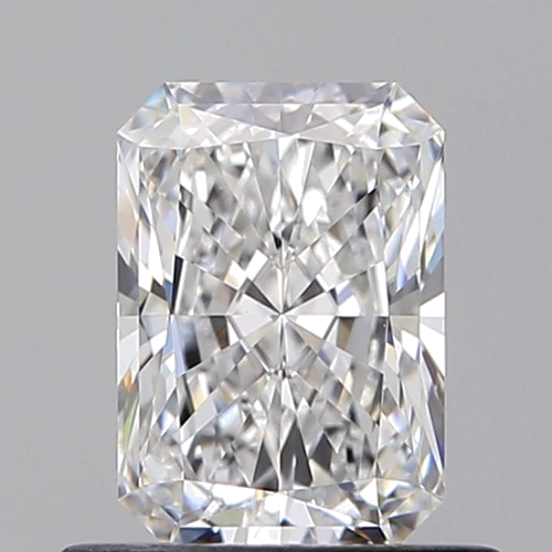 0.7 carat D-VVS2 Natūralus Radiant Deimantas (1)