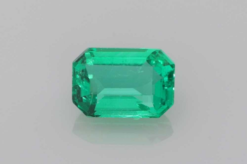 0.67 carat GREEN Emerald Smaragdas (1)