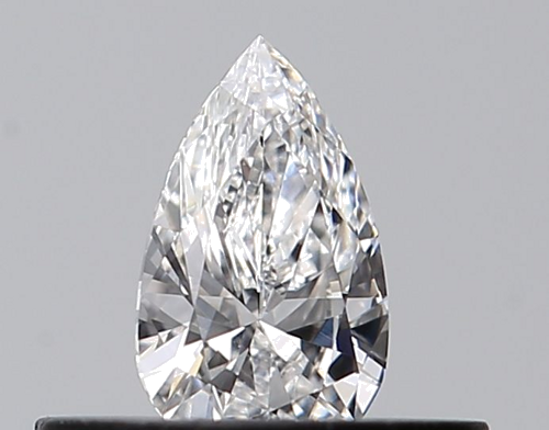 0.24 carat E-VVS2 Natūralus Pear Deimantas (1)