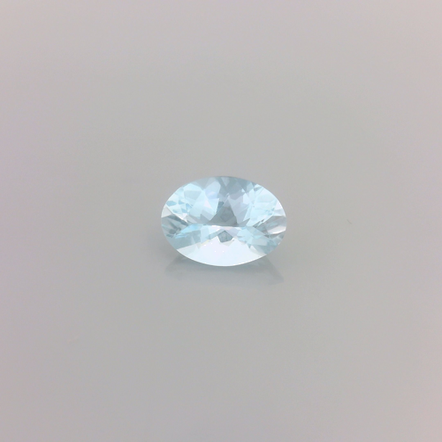0.61 carat BLUE Oval Aquamarine (1)