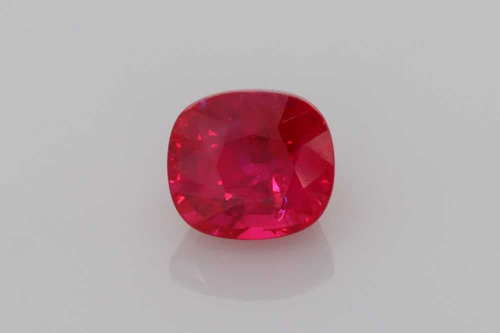 1.7 carat RED Rubinas (1)