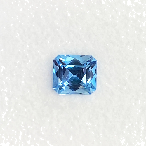 0.58 carat BLUE Radiant Aquamarine (1)