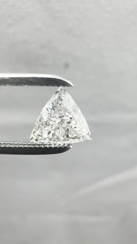 0.52 carat I-SI1 Natūralus Triangular Deimantas (1)
