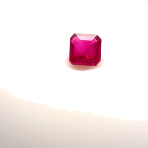 0.4 carat RED Asscher Rubinas (1)