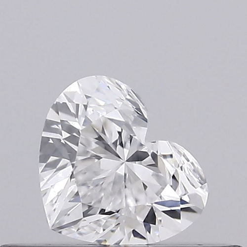 0.22 carat E-VS2 Natūralus Heart Deimantas (1)
