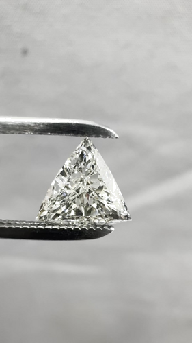 0.54 carat J-VS1 Natūralus Triangular Deimantas (1)